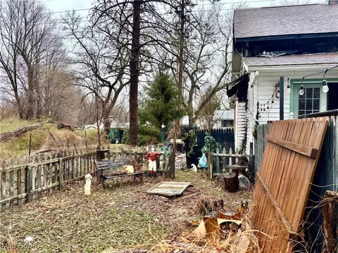 Exterior - 6234 Mcnutt Ave, Ashtabula, OH 44004 photo 9 of 11