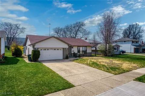 1278 Cordova Rd, Mayfield Heights, OH 44124