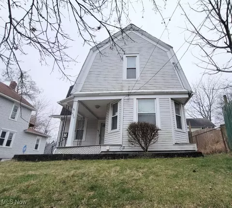 886 Florida Ave, Akron, OH 44314
