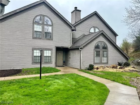 4038 Saint Andrews Ct #6, Canfield, OH 44406