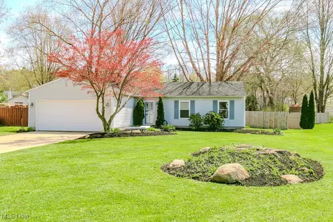 1220 Garwood Dr, Painesville, OH 44077