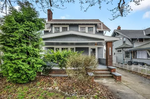 18019 Canterbury Rd, Cleveland, OH 44119