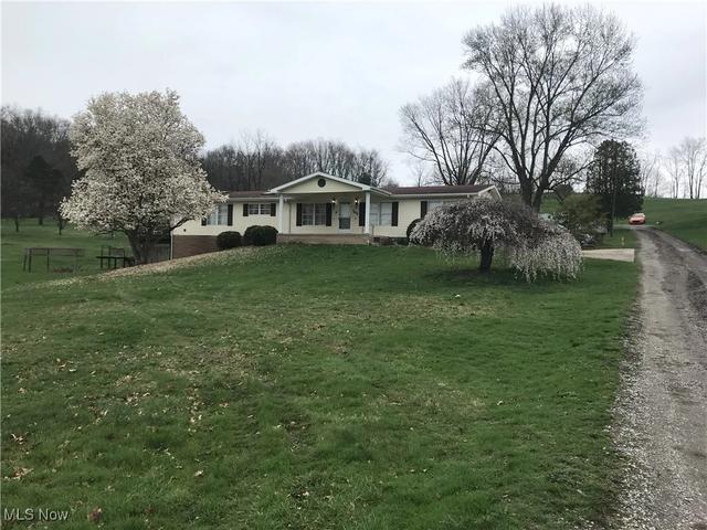 7680 Waynesburg Dr SE, Waynesburg, OH 44688 | MLS# 5112535 | 32 Photos ...