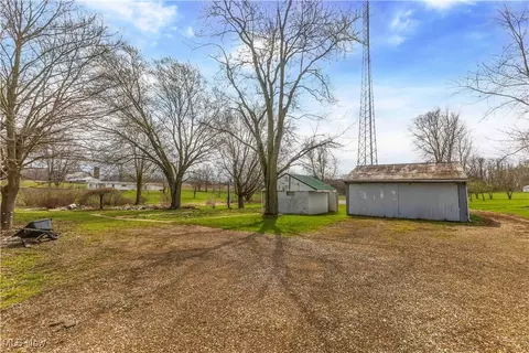 6001 Fulton Rd, Smithville, OH 44677