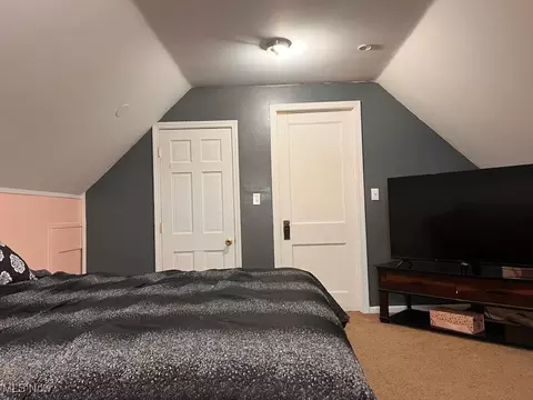 Bedroom - 1710 E 47th St, Ashtabula, OH 44004 photo 4 of 5