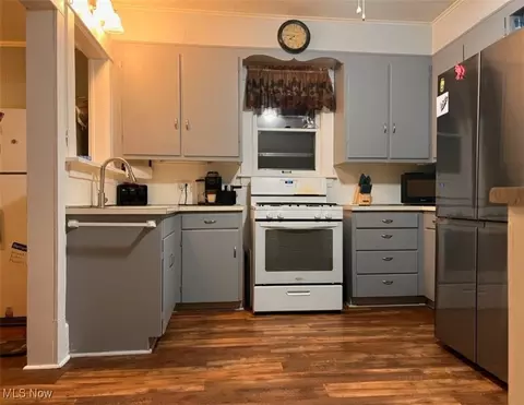 Kitchen - 1710 E 47th St, Ashtabula, OH 44004 photo 1 of 1