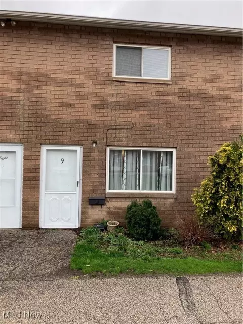 797 Babbitt Rd #9, Euclid, OH 44123