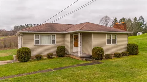 54260 Bracken Rd, Bridgeport, OH 43912