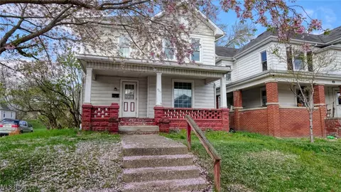 403 N 8th St, Cambridge, OH 43725