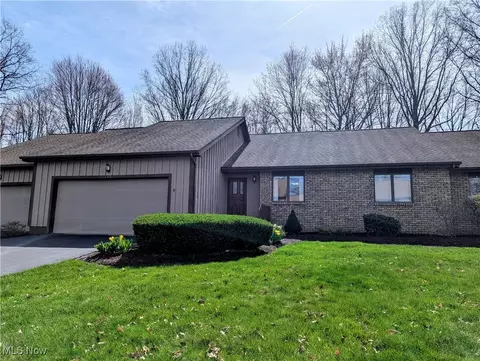 140 Diamond Way, Cortland, OH 44410