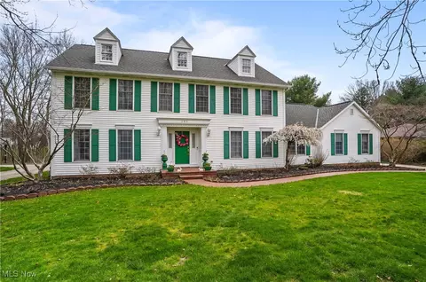280 Brentwood Dr, Hudson, OH 44236
