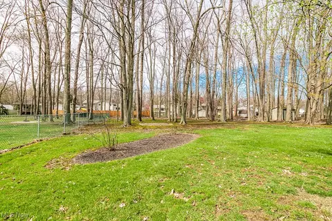 6408 Bryson Dr, Mentor, OH 44060 photo 5