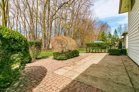 6408 Bryson Dr, Mentor, OH 44060 photo 8