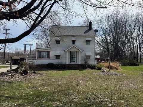 9590 Lake Shore Blvd, Mentor, OH 44060