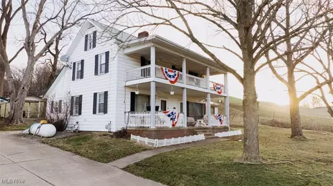 8091 Fargo Rd SW, Dellroy, OH 44620