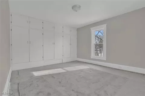 Bedroom - 140 E High St, Alliance, OH 44601 photo 2 of 2