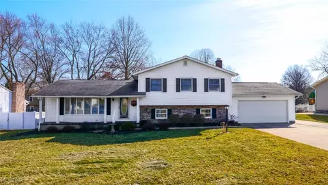 3289 Butternut Dr, Norton, OH 44203