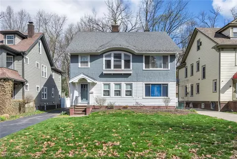2929 E Derbyshire Rd, Cleveland Heights, OH 44118