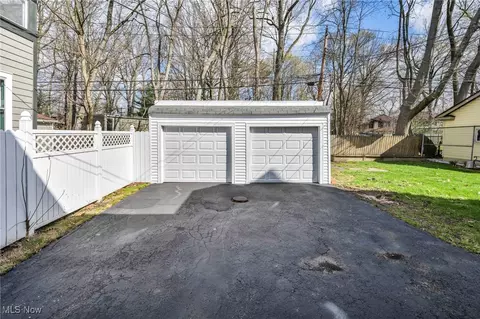 2929 E Derbyshire Rd, Cleveland Heights, OH 44118 photo 49
