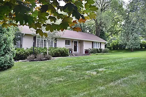 17600 Egbert Rd, Walton Hills, OH 44146