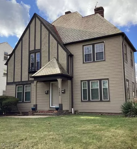 3362 Sutton Rd, Shaker Heights, OH 44120