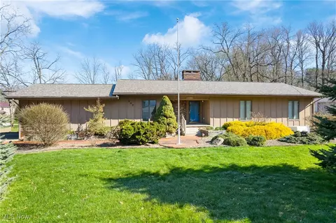 237 Hillsdale Cir, Wadsworth, OH 44281