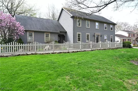 3647 Sperone Dr, Canfield, OH 44406