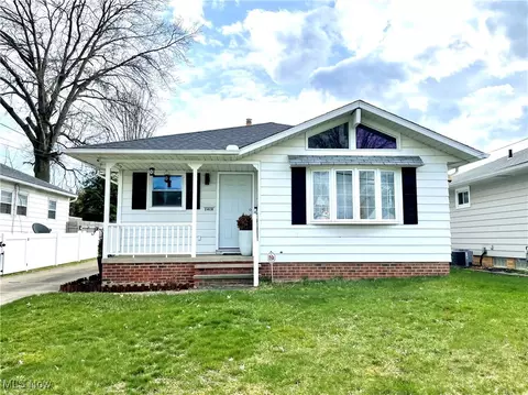 24830 Stephen Ave, Euclid, OH 44123