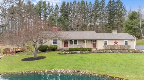 10729 Allen Dr, Chardon, OH 44024