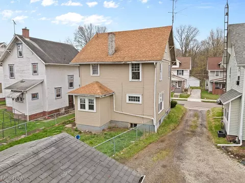 838 Wright Ave, Alliance, OH 44601 photo 3