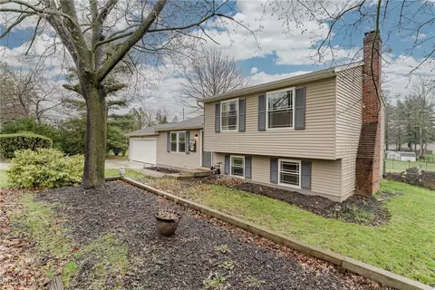 1445 Sunnyacres Rd, Copley, OH 44321