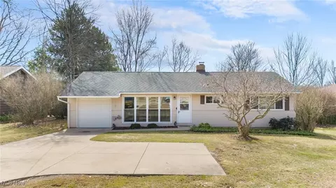 3938 E Wallings Rd, Broadview Heights, OH 44147