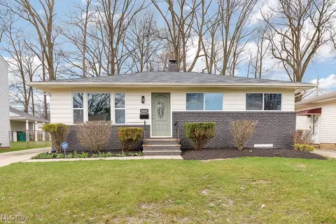 14265 Janice Dr, Maple Heights, OH 44137