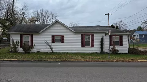 1912 Covert St, Parkersburg, WV 26101