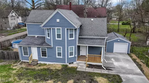 138 Shelby Ave, Akron, OH 44310