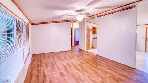 Living - 6063 Rudd Rd, Ashtabula, OH 44004 photo 2 of 2