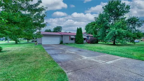 6063 Rudd Rd, Ashtabula, OH 44004