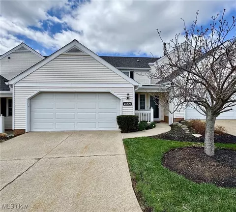 21870 Addington Blvd, Rocky River, OH 44116