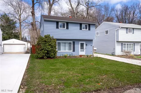 37725 Willow Dr, Eastlake, OH 44095