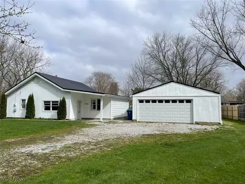 2931 Union St, Norton, OH 44203