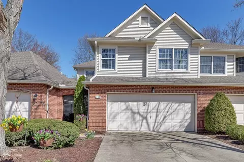 401 Bounty Way #133, Avon Lake, OH 44012