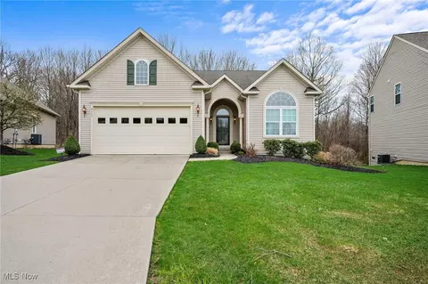 9317 Sasha Ct, Twinsburg, OH 44087