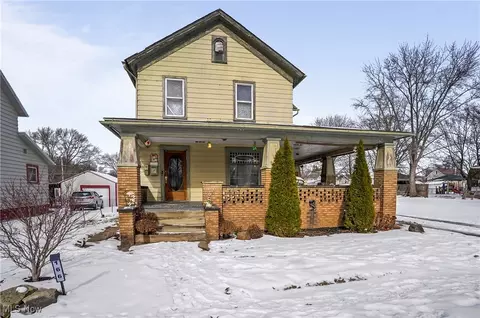 166 W Indiana Ave, Sebring, OH 44672
