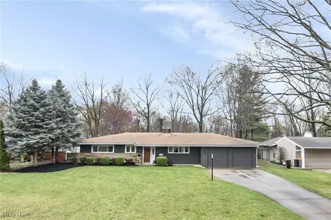 2706 Country Club Blvd, Rocky River, OH 44116