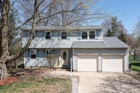 730 Brookledge Dr, Medina, OH 44256