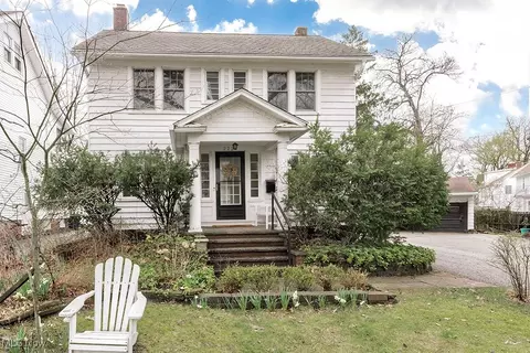 2220 Maplewood Rd, Cleveland Heights, OH 44118