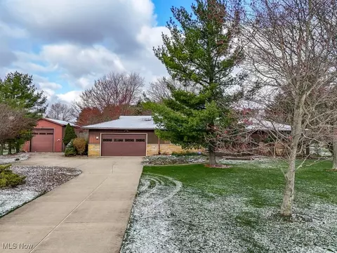 3596 Watkins Rd, Medina, OH 44256