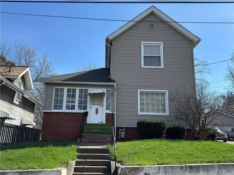 820 2nd St SE, Massillon, OH 44646