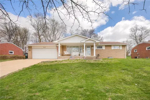 548 24th St NW, Massillon, OH 44647