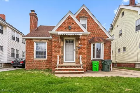 4945 E 110th St, Garfield Heights, OH 44125